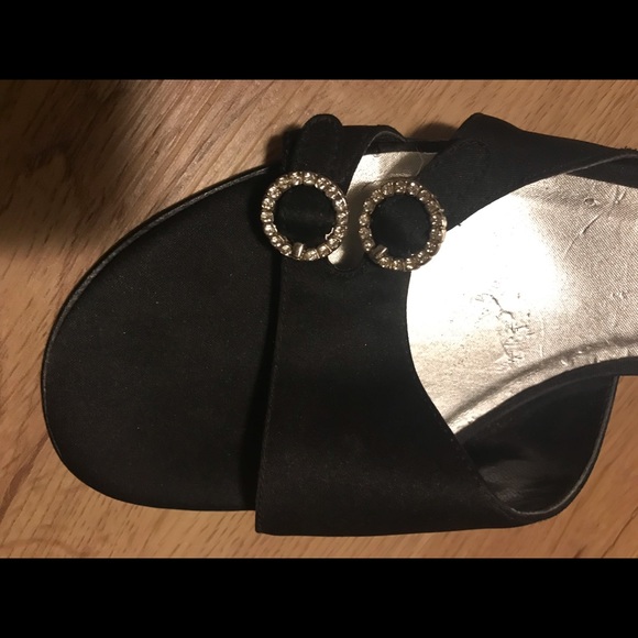 Shoes - Picture 3 of 6